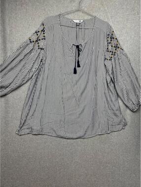 Old Navy Coastal Embroidered Peasant Tunic Top Shirt Womens Plus 2X Floral